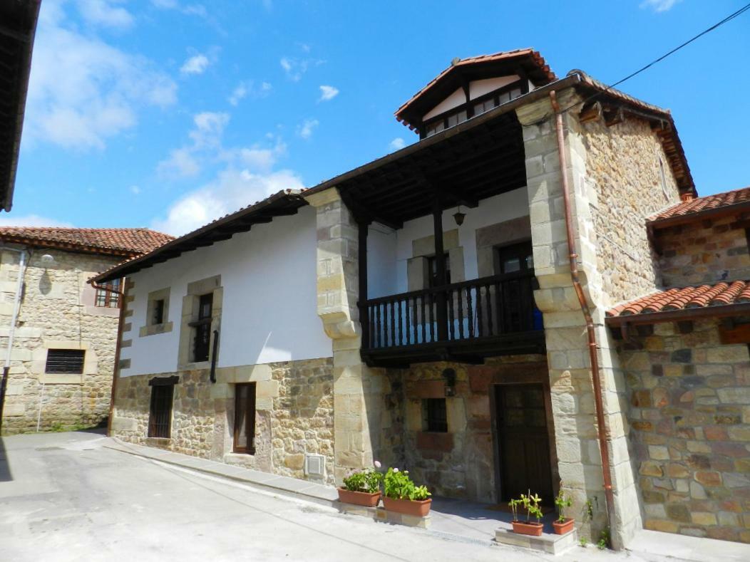 Casona 1828 Holiday home